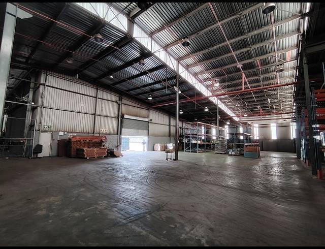 5,057M² WAREHOUSE FOR SALE IN CITY DEEP